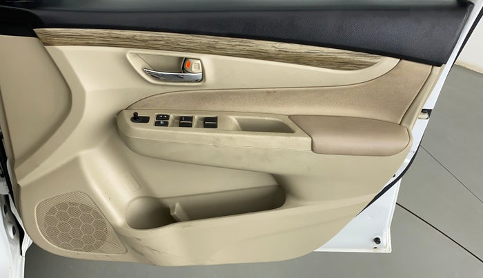 2021 Maruti Ciaz SIGMA 1.5 SHVS MT  PETROL, Petrol, Manual, 20,730 km, Driver Side Door Panels Control