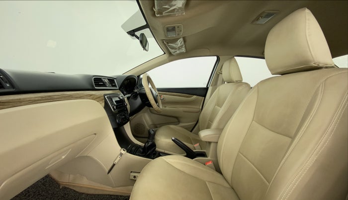 2021 Maruti Ciaz SIGMA 1.5 SHVS MT  PETROL, Petrol, Manual, 20,730 km, Right Side Front Door Cabin