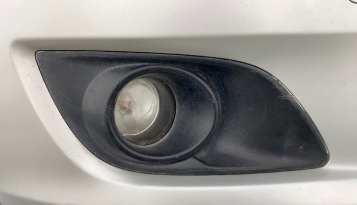 2014 Maruti Swift VDI, Diesel, Manual, 75,848 km, Right fog light - Minor damage