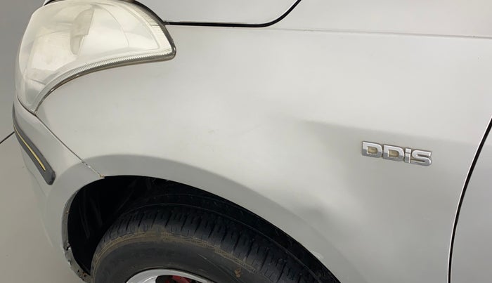 2014 Maruti Swift VDI, Diesel, Manual, 75,848 km, Left fender - Slightly dented