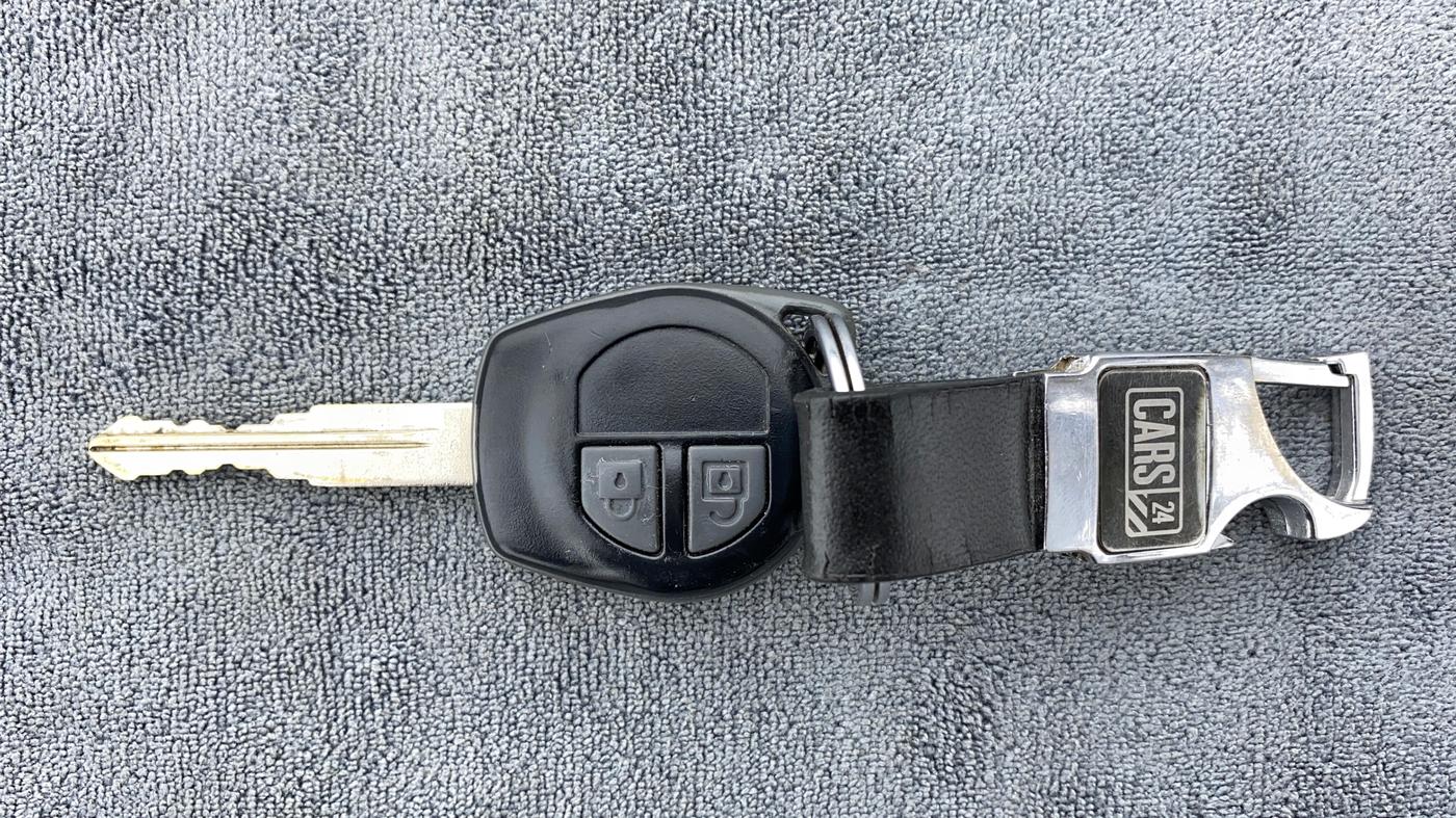 2014 Maruti Swift VDI, Diesel, Manual, 75,848 km, Key Close Up