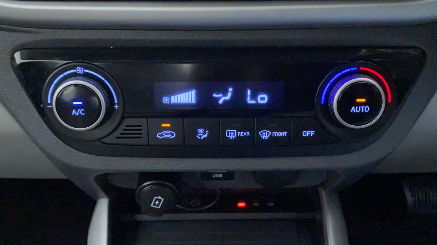 2022 Hyundai GRAND I10 NIOS ASTA AMT 1.2 KAPPA VTVT, Petrol, Automatic, 11,403 km, Automatic Climate Control