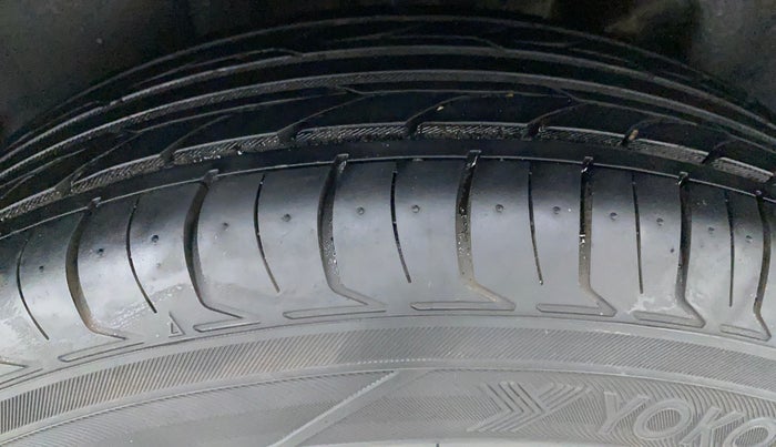 2020 Maruti Swift VXI, Petrol, Manual, 80,144 km, Left Rear Tyre Tread
