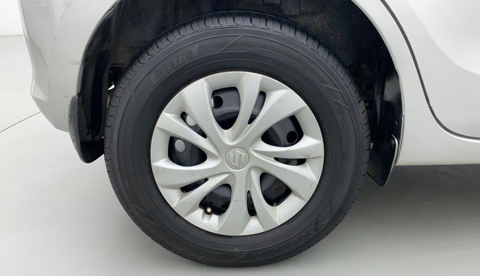 2020 Maruti Swift VXI, Petrol, Manual, 80,144 km, Right Rear Wheel