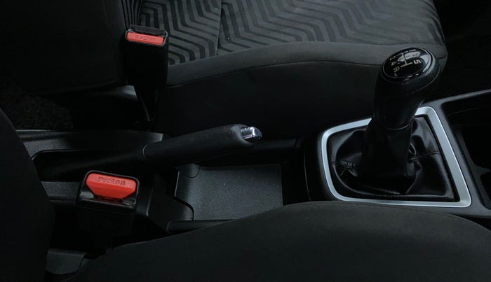 2020 Maruti Swift VXI, Petrol, Manual, 80,144 km, Gear Lever