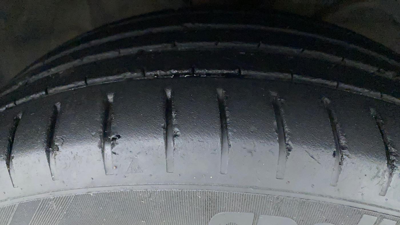 2020 Maruti Baleno ALPHA CVT PETROL 1.2, Petrol, Automatic, 37,911 km, Right Front Tyre Tread