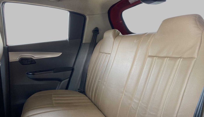 2018 Mahindra KUV 100 NXT K6+ P 6 STR, Petrol, Manual, 28,547 km, Right Side Rear Door Cabin