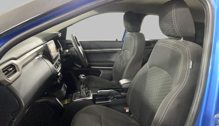 2021 Renault Kiger RXZ TURBO MT DUAL TONE, Petrol, Manual, 11,875 km, Right Side Front Door Cabin