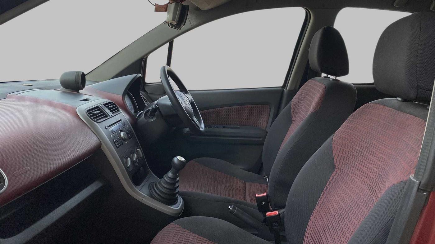 2012 Maruti Ritz ZXI, Petrol, Manual, 27,275 km, Right Side Front Door Cabin
