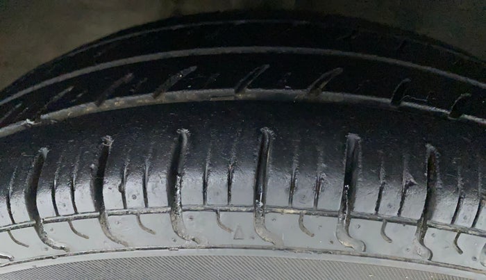 2018 Maruti Alto 800 LXI O, Petrol, Manual, 30,046 km, Right Front Tyre Tread