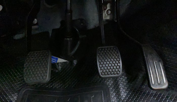 2016 Maruti Alto 800 VXI, Petrol, Manual, 50,538 km, Pedals