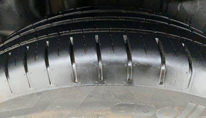 2021 Maruti Swift ZXI PLUS, Petrol, Manual, 17,399 km, Right Rear Tyre Tread