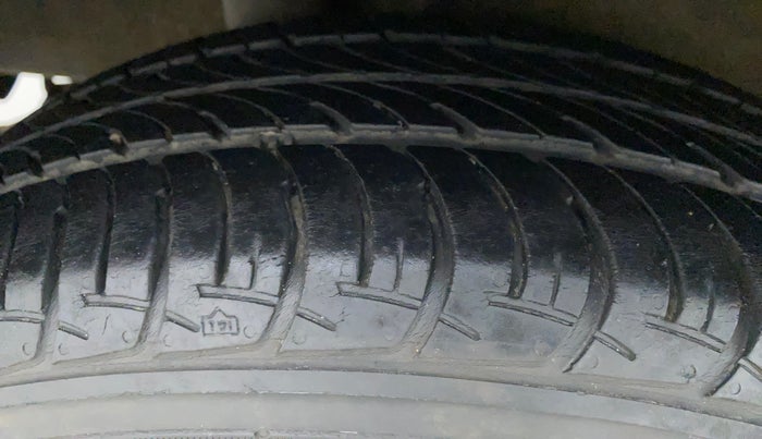 2019 Maruti New Wagon-R VXI 1.0, Petrol, Manual, 28,461 km, Right Rear Tyre Tread