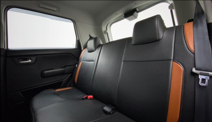 2019 Maruti New Wagon-R VXI 1.0, Petrol, Manual, 28,461 km, Right Side Rear Door Cabin