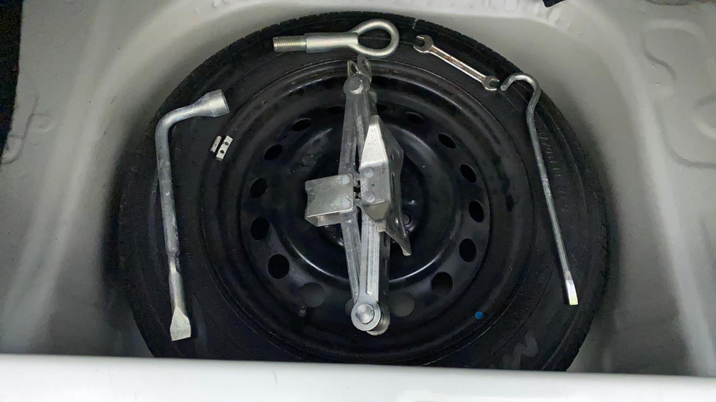 2019 Maruti New Wagon-R VXI 1.0, Petrol, Manual, 28,461 km, Spare Tyre