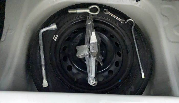 2019 Maruti New Wagon-R VXI 1.0, Petrol, Manual, 28,461 km, Spare Tyre