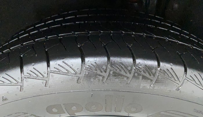 2022 Hyundai ALCAZAR PLATINUM 1.5 MT 7STR, Diesel, Manual, 21,920 km, Left Rear Tyre Tread