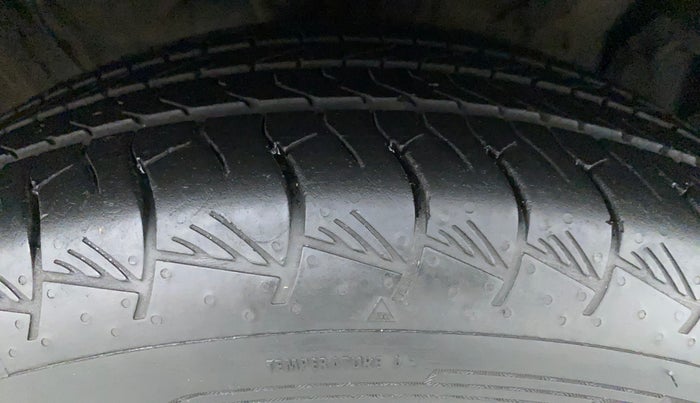 2022 Hyundai ALCAZAR PLATINUM 1.5 MT 7STR, Diesel, Manual, 21,920 km, Right Front Tyre Tread