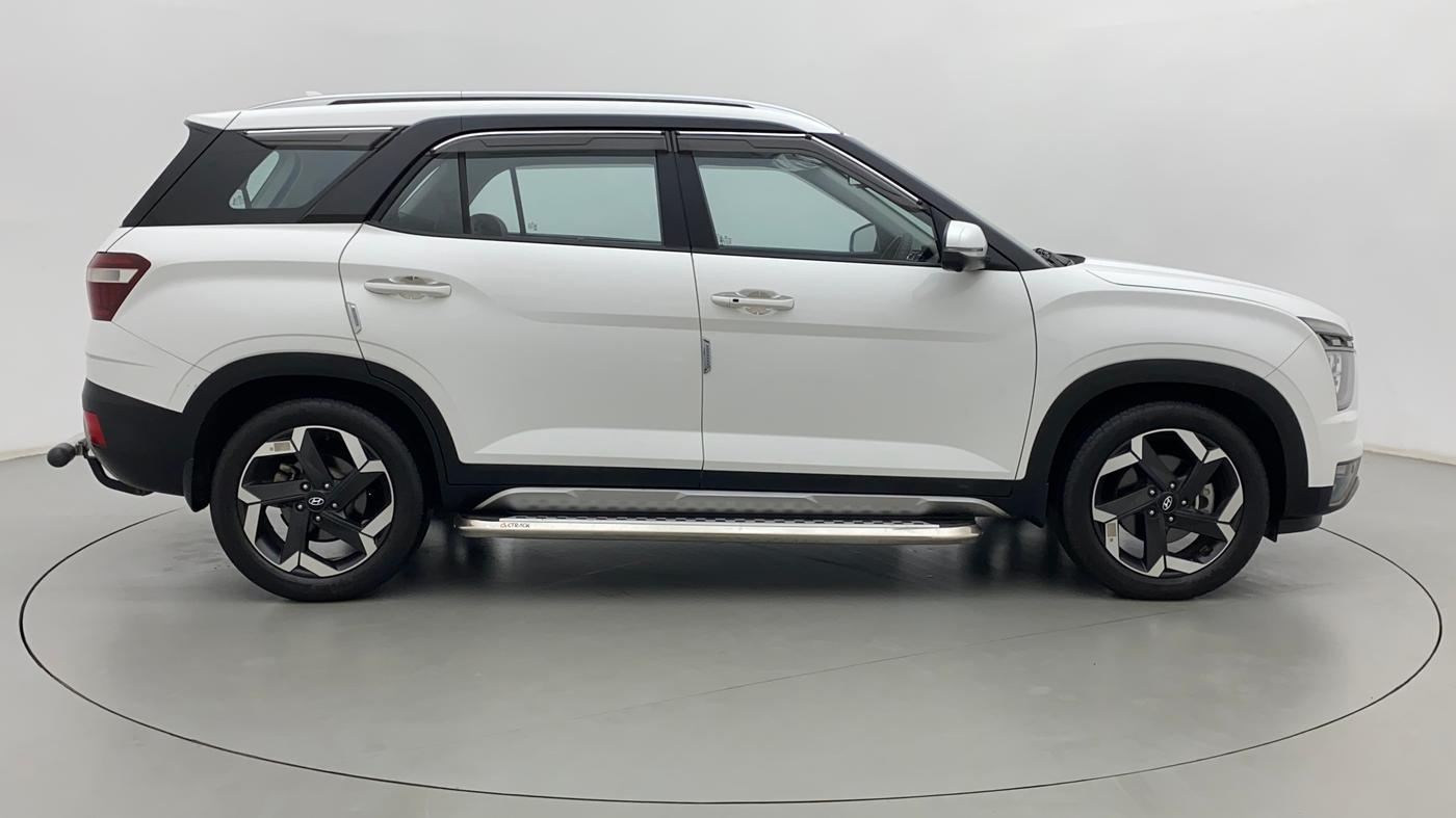 2022 Hyundai ALCAZAR PLATINUM 1.5 MT 7STR, Diesel, Manual, 21,920 km, Right Side View