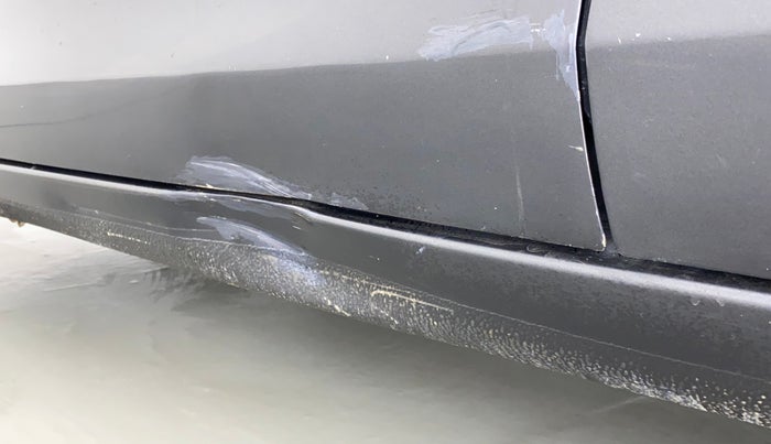 2016 Maruti Ertiga VXI ABS, Petrol, Manual, 55,492 km, Left running board - Slightly dented