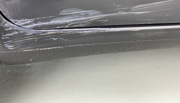 2016 Maruti Ertiga VXI ABS, Petrol, Manual, 55,492 km, Right running board - Slightly dented