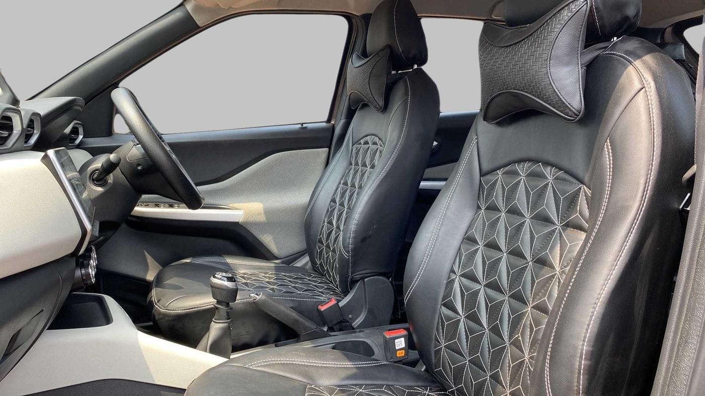 2021 Nissan MAGNITE XV MT, Petrol, Manual, 3,631 km, Right Side Front Door Cabin