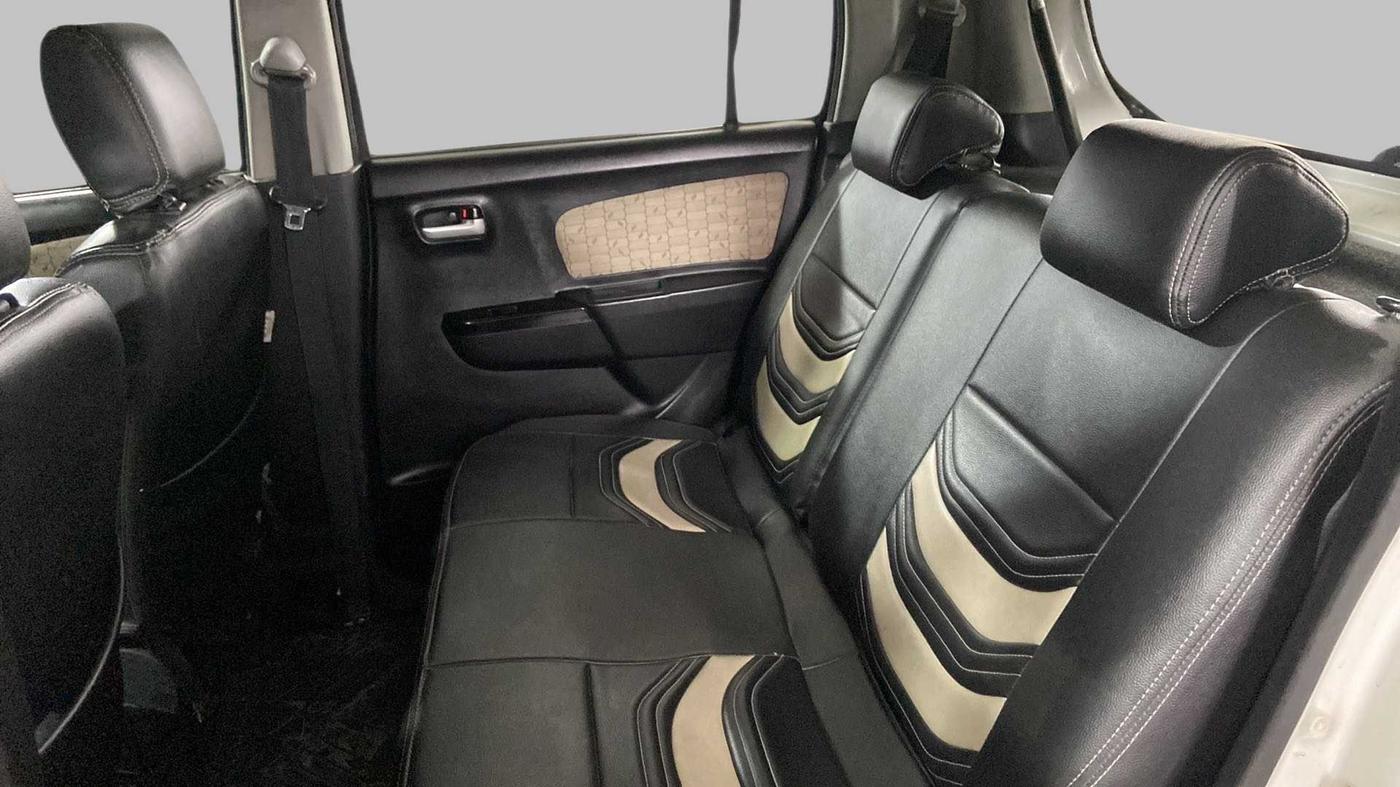 2017 Maruti Wagon R 1.0 VXI AMT, Petrol, Automatic, 26,514 km, Right Side Rear Door Cabin
