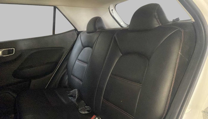 2021 Hyundai VENUE S 1.2, Petrol, Manual, 28,037 km, Right Side Rear Door Cabin