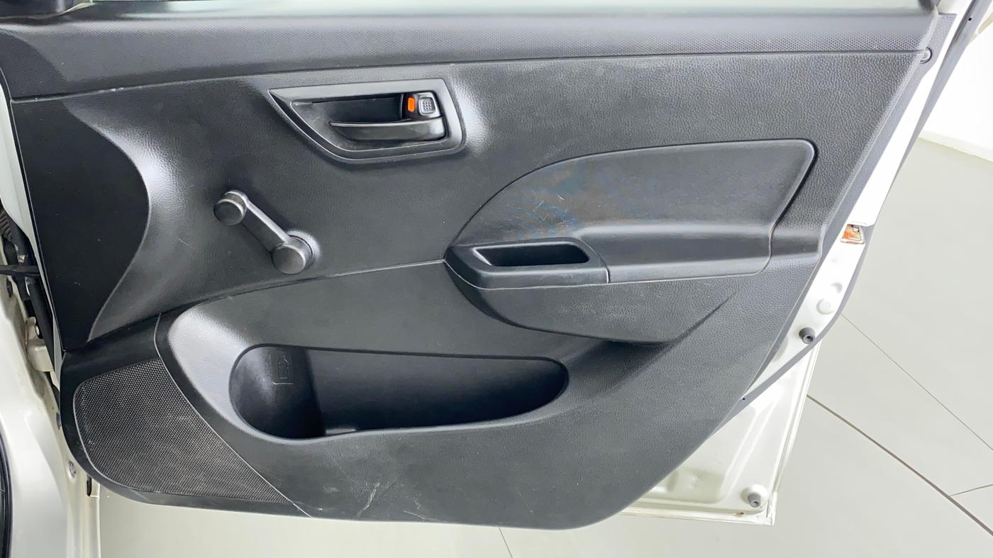 2015 Maruti Swift LXI, Petrol, Manual, 10,056 km, Driver Side Door Panels Control