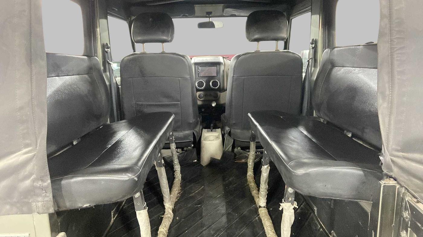 2019 Mahindra Thar CRDE 4X4 AC, Diesel, Manual, 32,009 km, Right Side Rear Door Cabin
