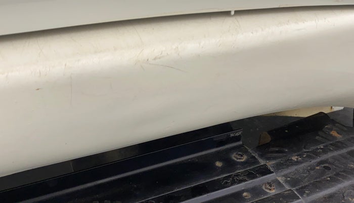2018 Mahindra TUV300 T10, Diesel, Manual, 60,466 km, Left running board - Slight discoloration