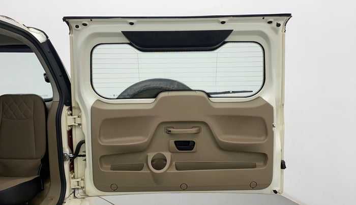 2018 Mahindra TUV300 T10, Diesel, Manual, 60,466 km, Boot Door Open