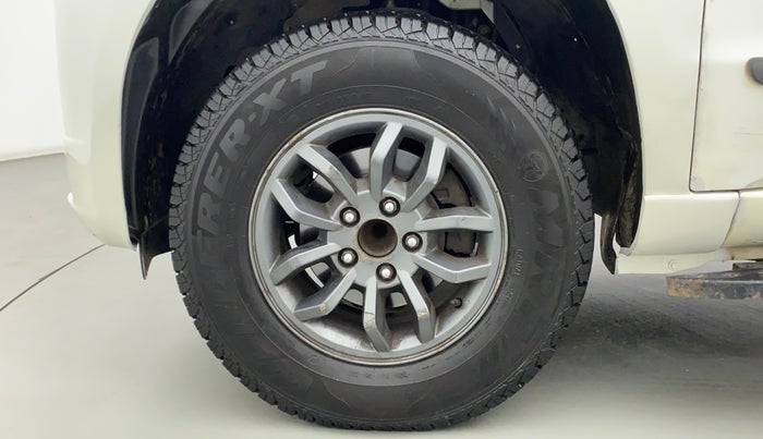 2018 Mahindra TUV300 T10, Diesel, Manual, 60,466 km, Left Front Wheel