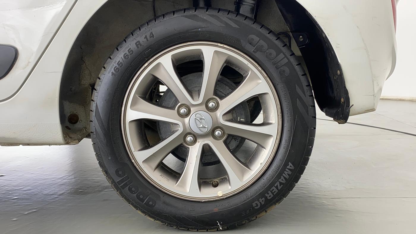 2016 Hyundai Grand i10 ASTA (O) 1.2 KAPPA VTVT, Petrol, Manual, 32,594 km, Left Rear Wheel