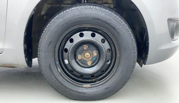2013 Maruti Swift VDI, Diesel, Manual, 77,326 km, Right Front Wheel