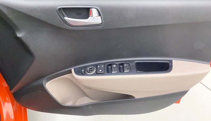 2018 Hyundai Grand i10 SPORTZ (O) 1.2 KAPPA VTVT, Petrol, Manual, 21,626 km, Driver Side Door Panels Control