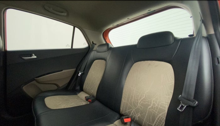 2018 Hyundai Grand i10 SPORTZ (O) 1.2 KAPPA VTVT, Petrol, Manual, 21,626 km, Right Side Rear Door Cabin