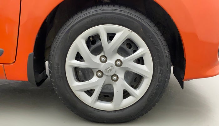2018 Hyundai Grand i10 SPORTZ (O) 1.2 KAPPA VTVT, Petrol, Manual, 21,626 km, Right Front Wheel