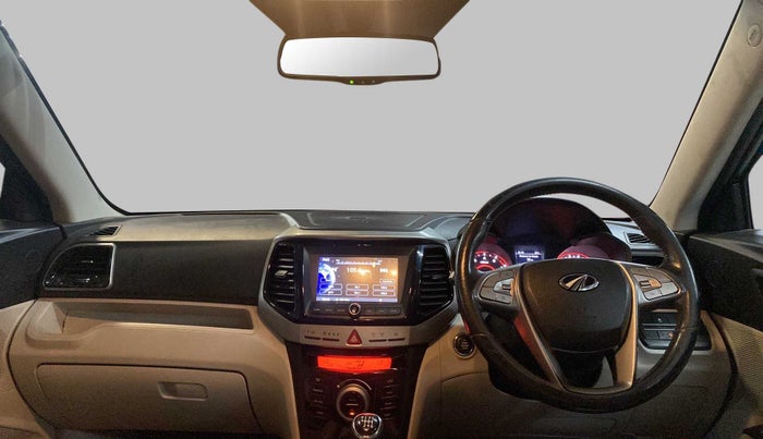 2019 Mahindra XUV300 W8(O) 1.2 PETROL DUAL TONE, Petrol, Manual, 40,329 km, Dashboard