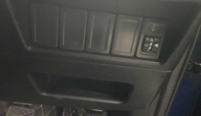 2020 Maruti Baleno DELTA CVT PETROL 1.2, Petrol, Automatic, 54,678 km, Dashboard - Headlight height adjustment not working