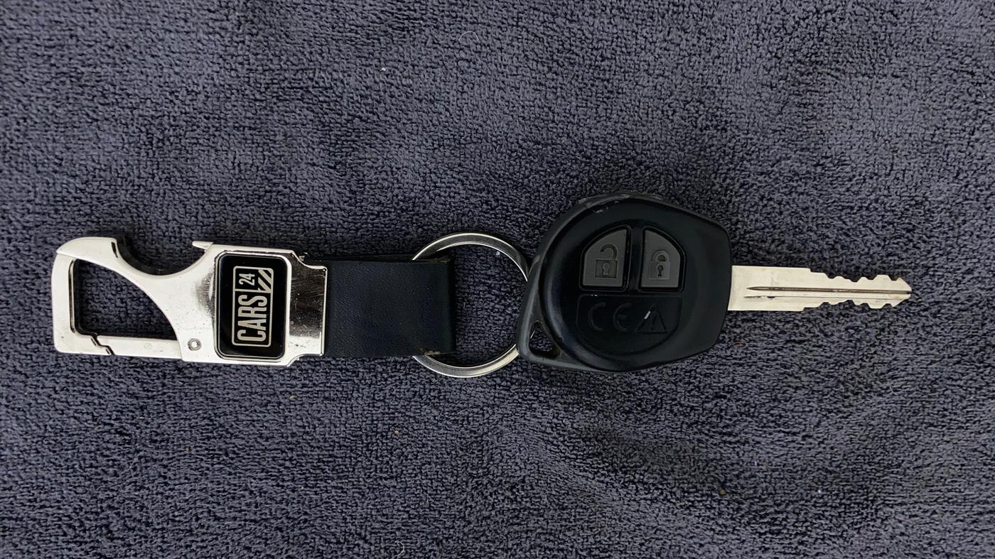 2020 Maruti Swift VXI, Petrol, Manual, 47,513 km, Key Close Up