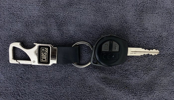 2020 Maruti Swift VXI, Petrol, Manual, 47,513 km, Key Close Up