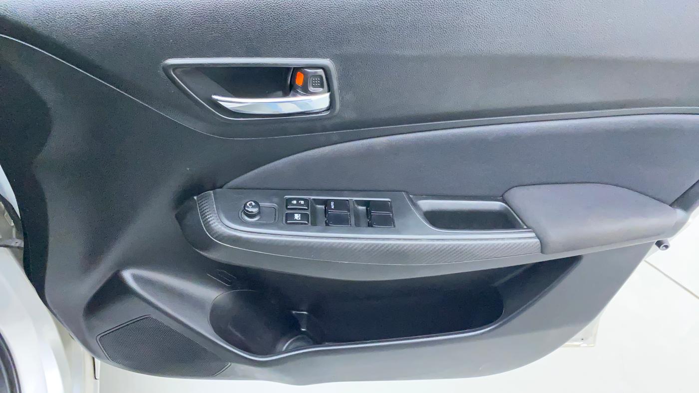 2020 Maruti Swift VXI, Petrol, Manual, 47,513 km, Driver Side Door Panels Control