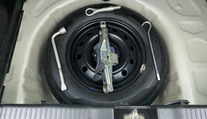 2020 Maruti Swift VXI, Petrol, Manual, 47,513 km, Spare Tyre
