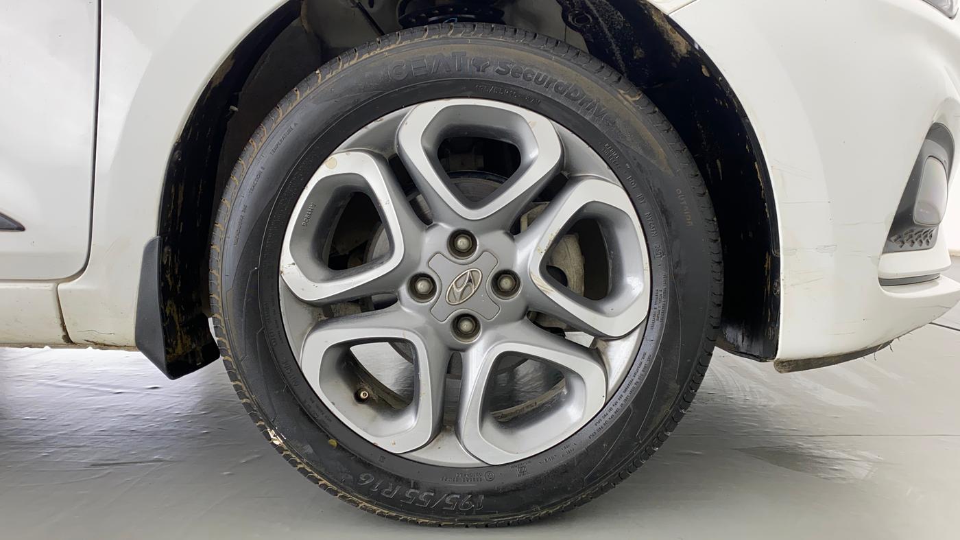 2018 Hyundai Elite i20 ASTA 1.2 (O), Petrol, Manual, 43,740 km, Right Front Wheel