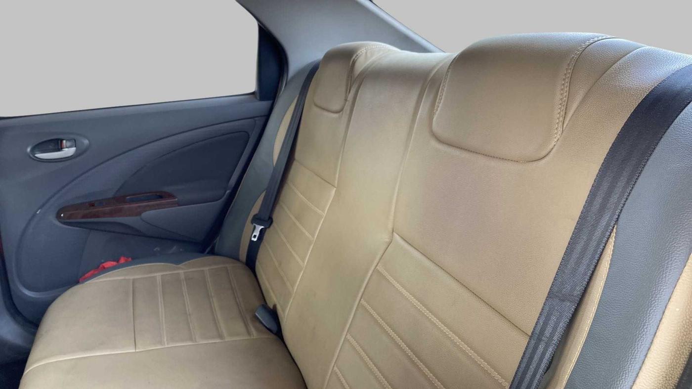 2012 Toyota Etios V, Petrol, Manual, 60,025 km, Right Side Rear Door Cabin