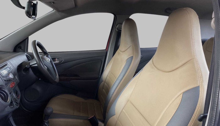 2012 Toyota Etios V, Petrol, Manual, 60,025 km, Right Side Front Door Cabin