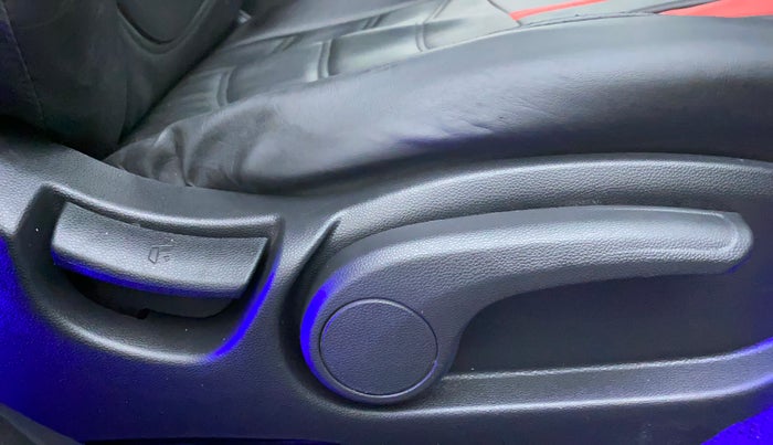 2019 Hyundai Elite i20 ASTA (O) CVT, Petrol, Automatic, 26,935 km, Driver Side Adjustment Panel