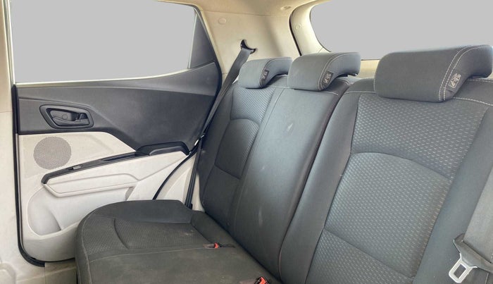 2020 Mahindra XUV300 W6 1.5 DIESEL, Diesel, Manual, 70,911 km, Right Side Rear Door Cabin