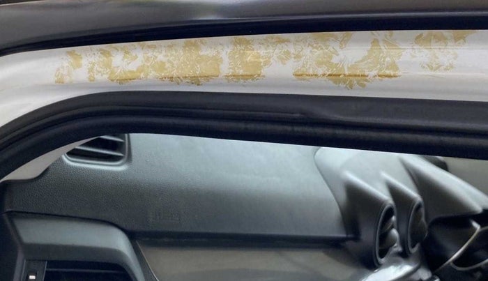 2019 Maruti Swift ZXI PLUS, Petrol, Manual, 65,772 km, Left A pillar - Paint is slightly faded